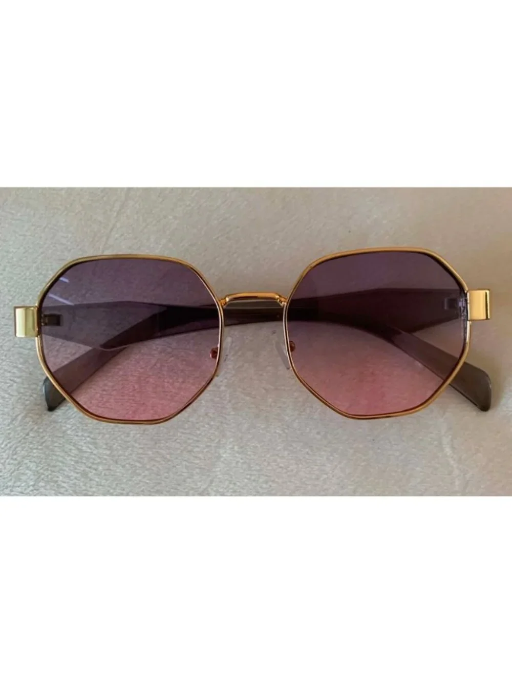 Unisex Vintage Style Octagonal Gold Frame Sunglasses W/ Grey-Pink Gradient Lens